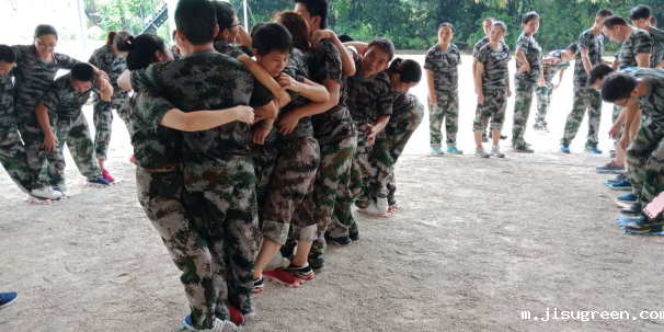 点点taptap手机官网人团队在玩强度硫酸河游戏