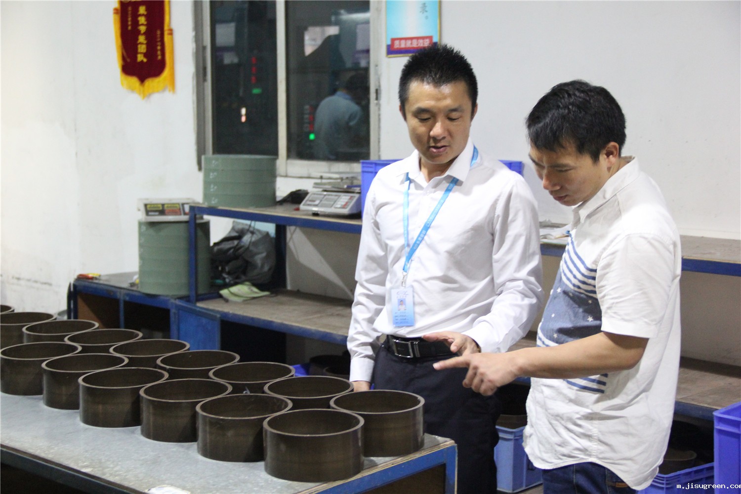 点点taptap手机官网密封件公司密封件生产车间