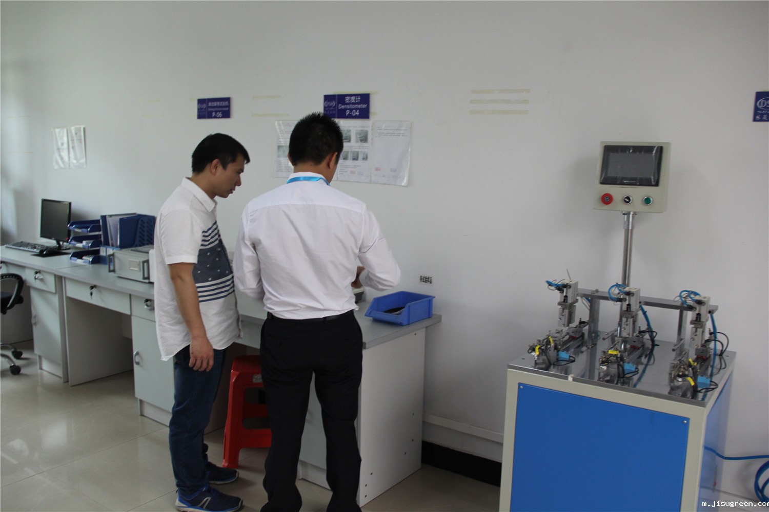 点点taptap手机官网密封件公司实验室