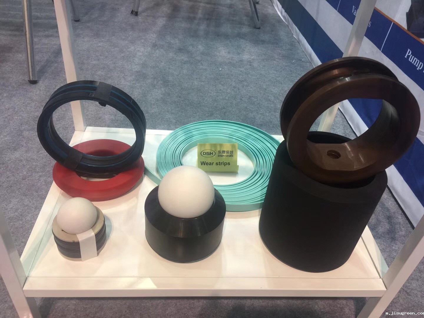 2018年第49届OTC石油展现场——点点taptap手机官网密封件公司的产品