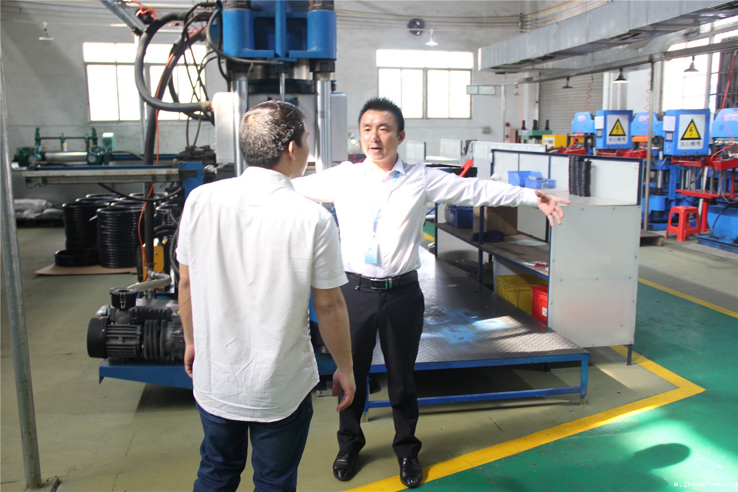 点点taptap手机官网密封件公司密封件生产车间