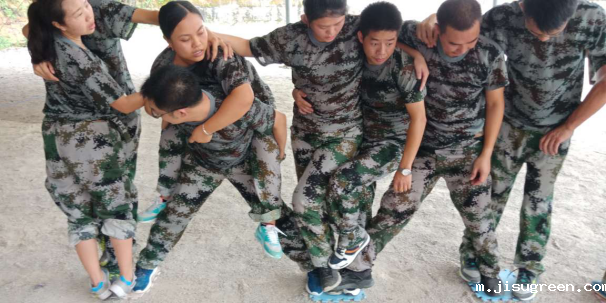 点点taptap手机官网人团队在玩强度硫酸河游戏