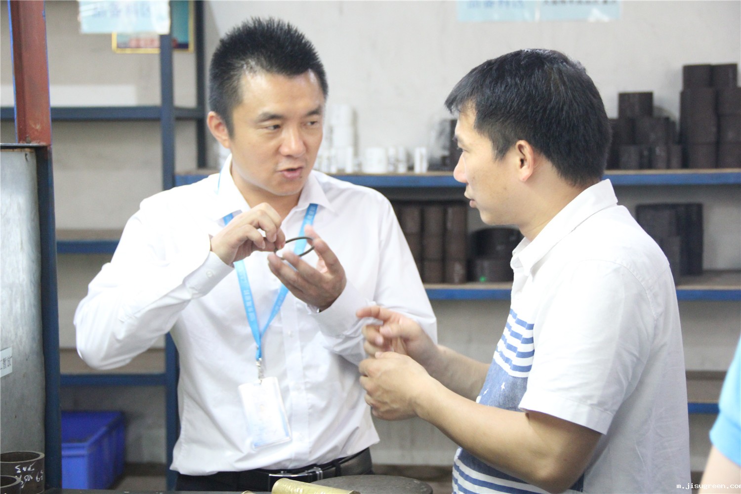 点点taptap手机官网密封件公司密封件生产车间